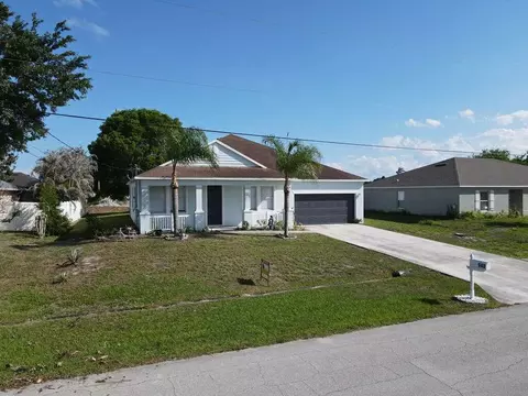 948 SW Jeremko Ave, Port Saint Lucie, FL 34953