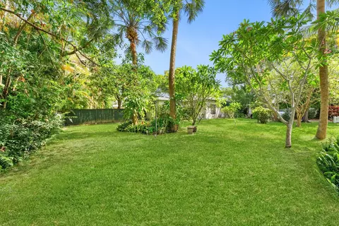 330 NW 32nd Ct, Oakland Park, FL 33309