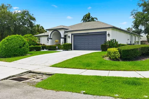 3800 NW 10th St, Delray Beach, FL 33445