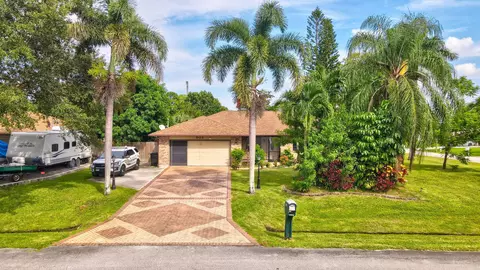 501 NW Colonial St, Port Saint Lucie, FL 34983
