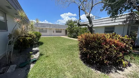 Exterior - 166 Valencia G Dr #166, Delray Beach, FL 33446 photo 2 of 7