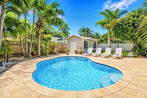 1016 Harrison St, Hollywood, FL 33019