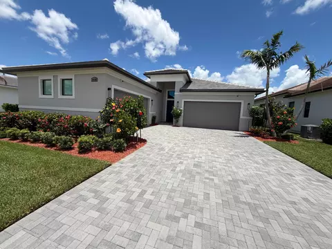 10188 SW Latium Way, Port Saint Lucie, FL 34987