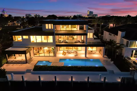 23 Isla Bahia Dr, Fort Lauderdale, FL 33316