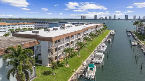 110 Shore Ct #315, North Palm Beach, FL 33408