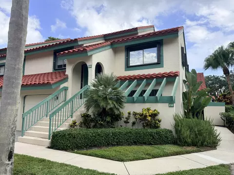 21 Lexington Ln W #H, Palm Beach Gardens, FL 33418