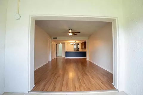 Living - 5355 SE Miles Grant Rd #114, Stuart, FL 34997 photo 6 of 8