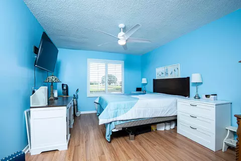 Bedroom - 5355 SE Miles Grant Rd #114, Stuart, FL 34997 photo 1 of 2