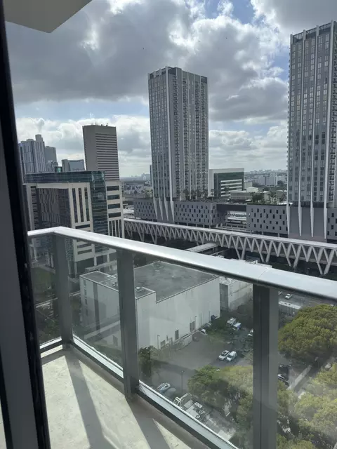 11 NE 6th St #2215, Miami, FL 33132