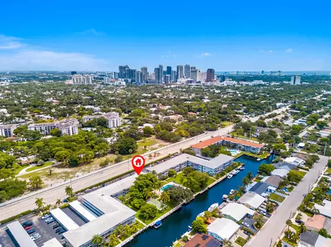 1100 SW 12th Ter, Fort Lauderdale, FL 33315
