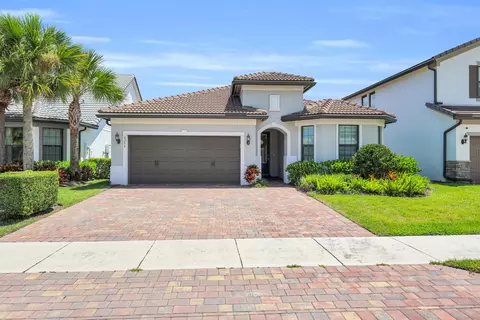 8294 Catria Ln, Lake Worth, FL 33467