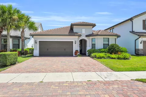 8294 Catria Ln, Lake Worth, FL 33467