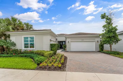10374 SW Aquila Way, Port Saint Lucie, FL 34987