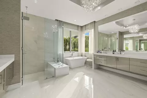 Bath - 402 Ocean One Ln, Juno Beach, FL 33408 photo 1 of 8