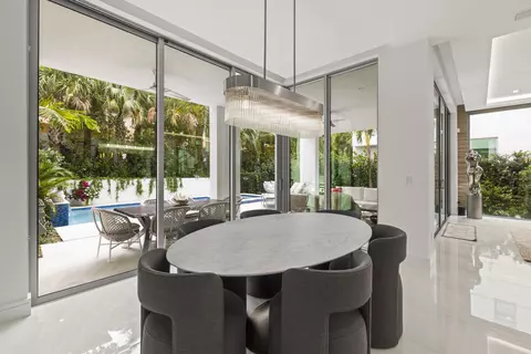 Dining - 402 Ocean One Ln, Juno Beach, FL 33408 photo 1 of 1
