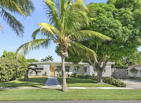 640 W Ilex Dr, Lake Park, FL 33403