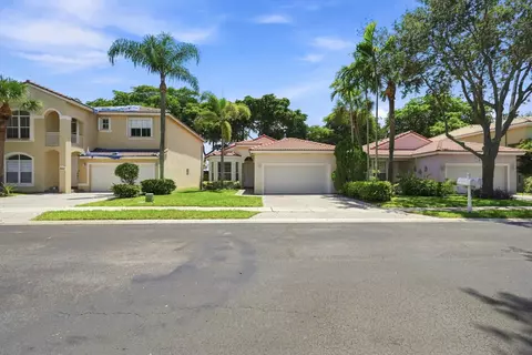 7778 NW 17th Pl, Pembroke Pines, FL 33024