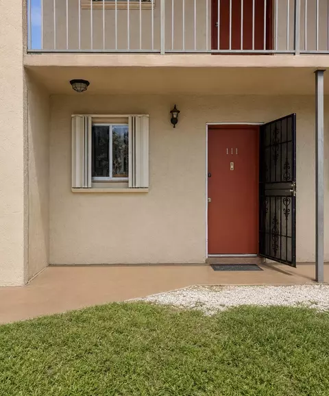 6120 Forest Hill Blvd #111, West Palm Beach, FL 33415