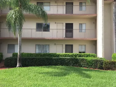 4070 Tivoli Ct #202, Lake Worth, FL 33467