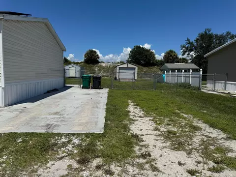 Exterior - 8115 SE 57th Dr, Okeechobee, FL 34974 photo 2 of 7