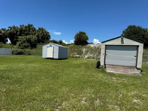 Exterior - 8115 SE 57th Dr, Okeechobee, FL 34974 photo 4 of 7