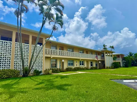 1421 NW 19th Ter #102, Delray Beach, FL 33445