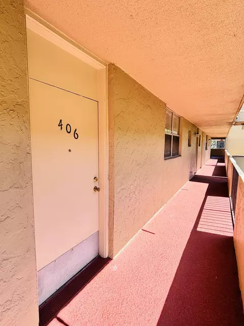 408 NW 68th Ave #406, Plantation, FL 33317