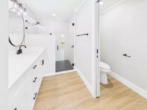 Bath - 1007 SW 5th St, Okeechobee, FL 34974 photo 5 of 8