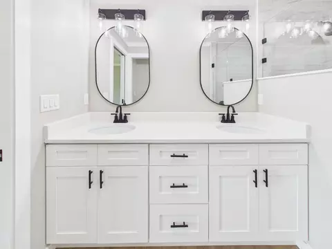Bath - 1007 SW 5th St, Okeechobee, FL 34974 photo 6 of 8