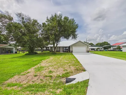 Exterior - 1007 SW 5th St, Okeechobee, FL 34974 photo 2 of 14
