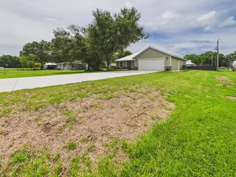 Exterior - 1007 SW 5th St, Okeechobee, FL 34974 photo 13 of 14
