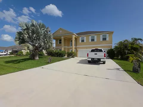 1013 SW Eckard Ave, Port Saint Lucie, FL 34953