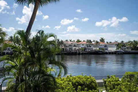 2600 S Ocean Dr #S212, Hollywood, FL 33019