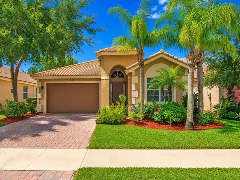 2287 SW Newport Isles Blvd, Port Saint Lucie, FL 34953
