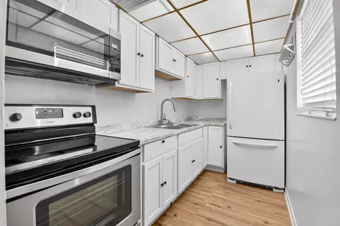 200 Bonnie Blvd W #131, Palm Springs, FL 33461