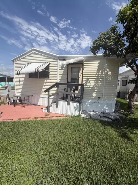 Exterior - 5328 SE 64th Ter, Okeechobee, FL 34974 photo 3 of 3