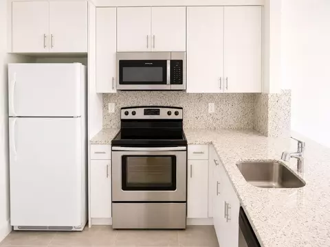 7915 Camino Real #N416, Miami, FL 33143