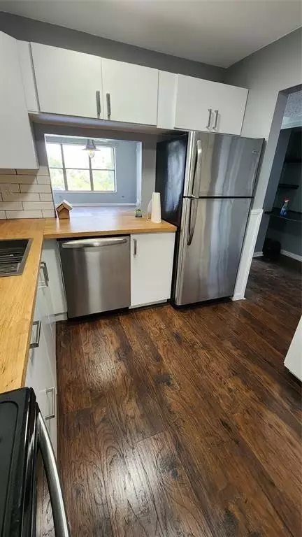 2320 S Cypress Bend Dr #401, Pompano Beach, FL 33069
