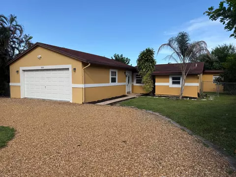 3830 Davis Rd, Palm Springs, FL 33461