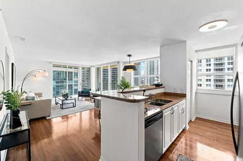 1155 Brickell Bay Dr #2802, Miami, FL 33131