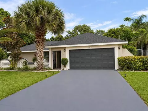 2411 SE Morningside Blvd, Port Saint Lucie, FL 34952