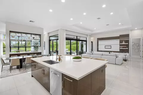 Kitchen - 9794 Chianti Classico Ter, Boca Raton, FL 33496 photo 3 of 3