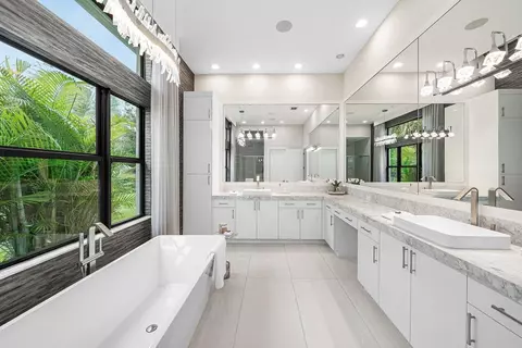 Bath - 9794 Chianti Classico Ter, Boca Raton, FL 33496 photo 1 of 5
