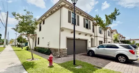 4414 Hemlock Dr, Riviera Beach, FL 33410