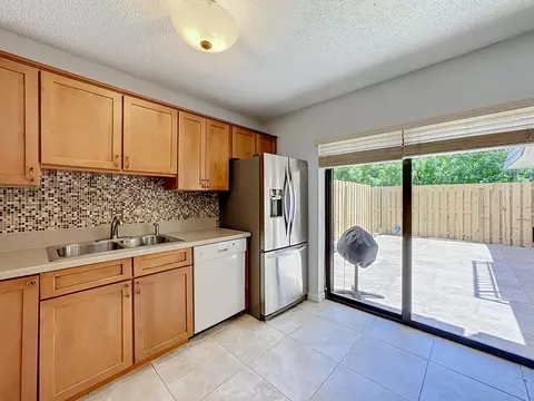Kitchen - 3192 SE Brook St, Stuart, FL 34997 photo 3 of 3