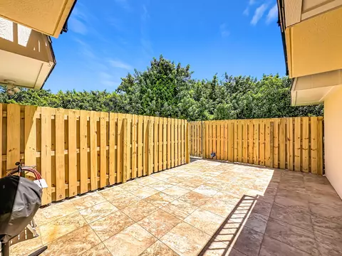 Exterior - 3192 SE Brook St, Stuart, FL 34997 photo 5 of 10