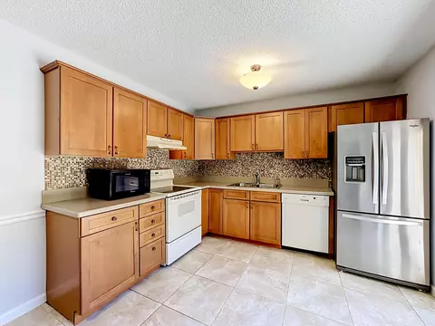 Kitchen - 3192 SE Brook St, Stuart, FL 34997 photo 1 of 3