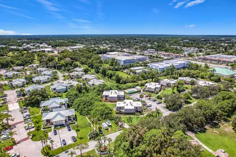 View/Area - 3192 SE Brook St, Stuart, FL 34997 photo 9 of 9