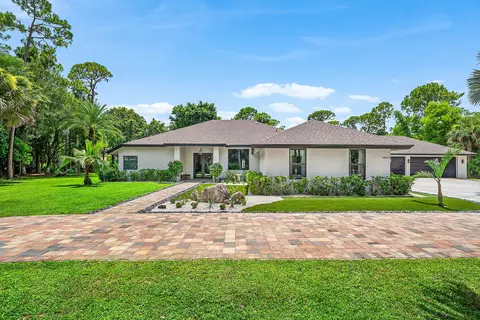 14829 Stirrup Ln, Wellington, FL 33414