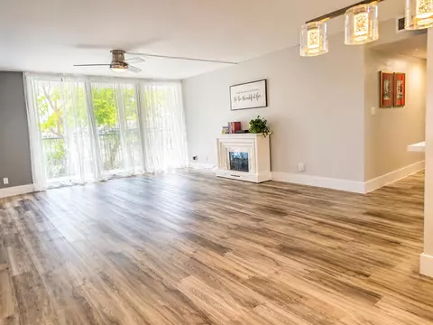 1301 River Reach Dr #111, Fort Lauderdale, FL 33315
